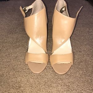 Nude BCBG Leather Ruize Heel